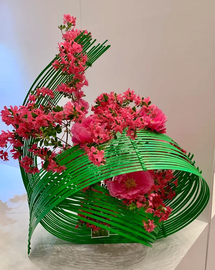 Работа Чинары Мундузбаевой на выставке 13 Всемирной Конвенции Ikebana International